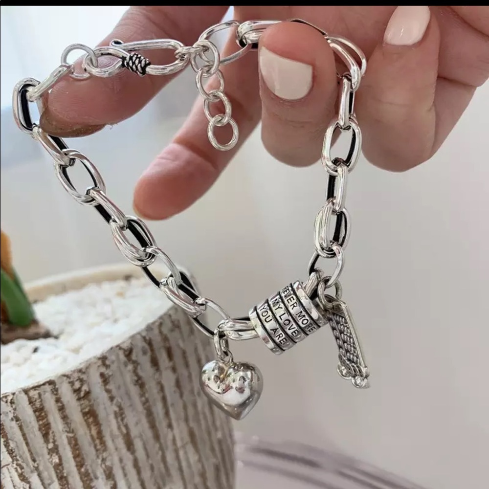 silver link chain bracelet